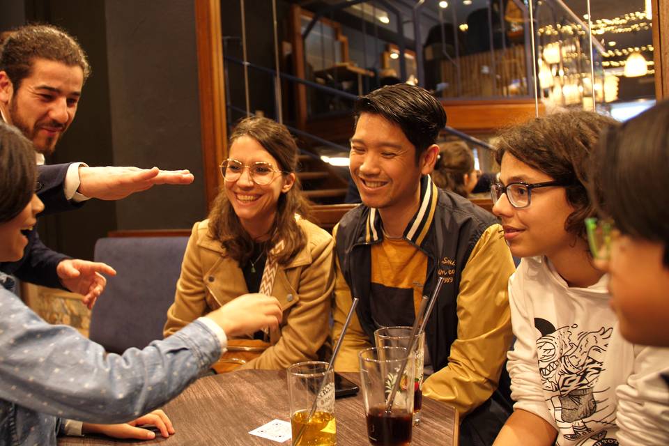 Thomas, magicien à Saint-Etienne pour une soirée d'entreprise